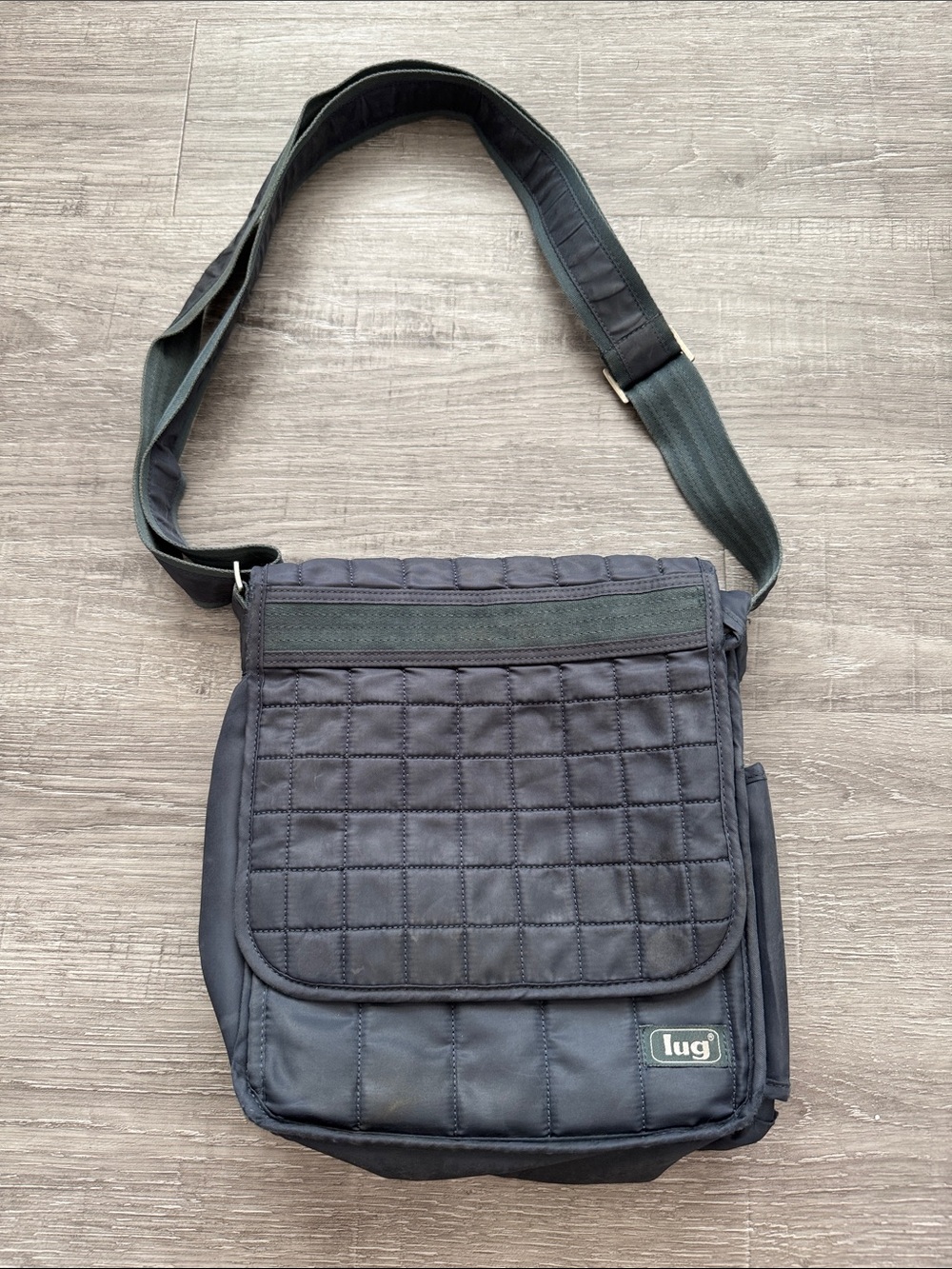 lug Quilted Messenger Crossbody Bag - grey